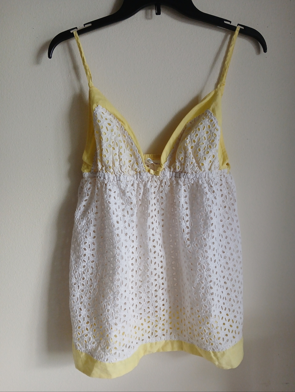 Victoria Secret Eyelet Top - Picture 10 of 10